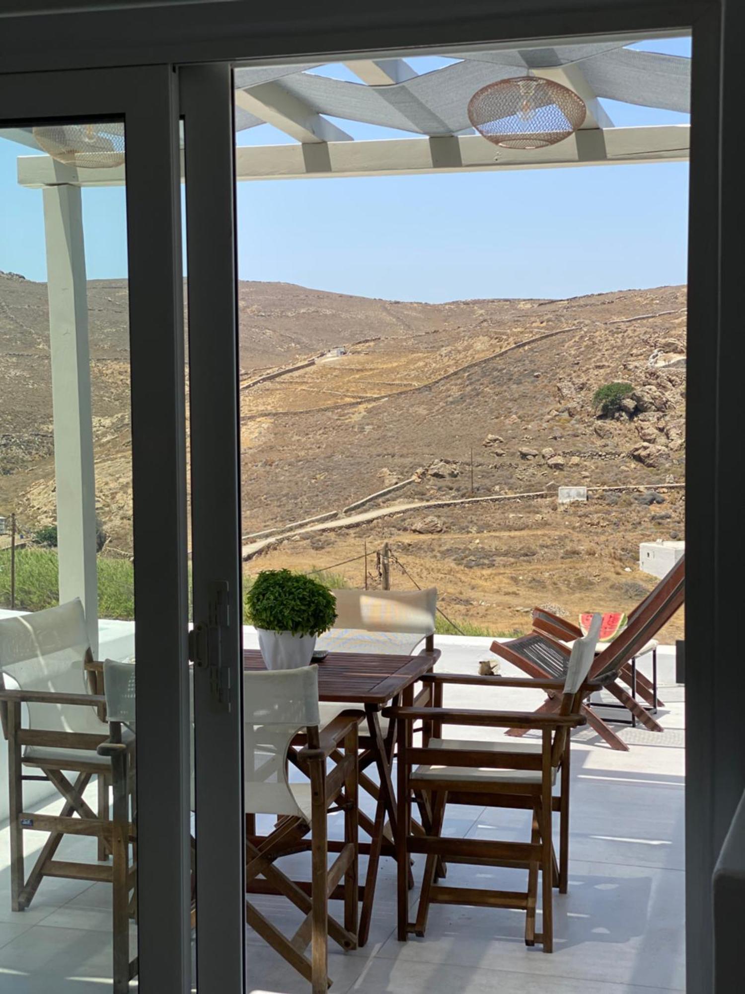 Miramare Suites Mykonos Merchia Beach Экстерьер фото